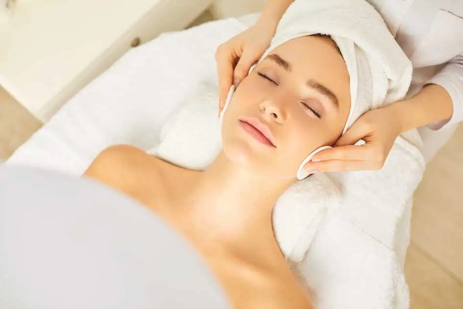 CryoSculpt Facial in Greenwich, CT by Nicole Caroline Skin