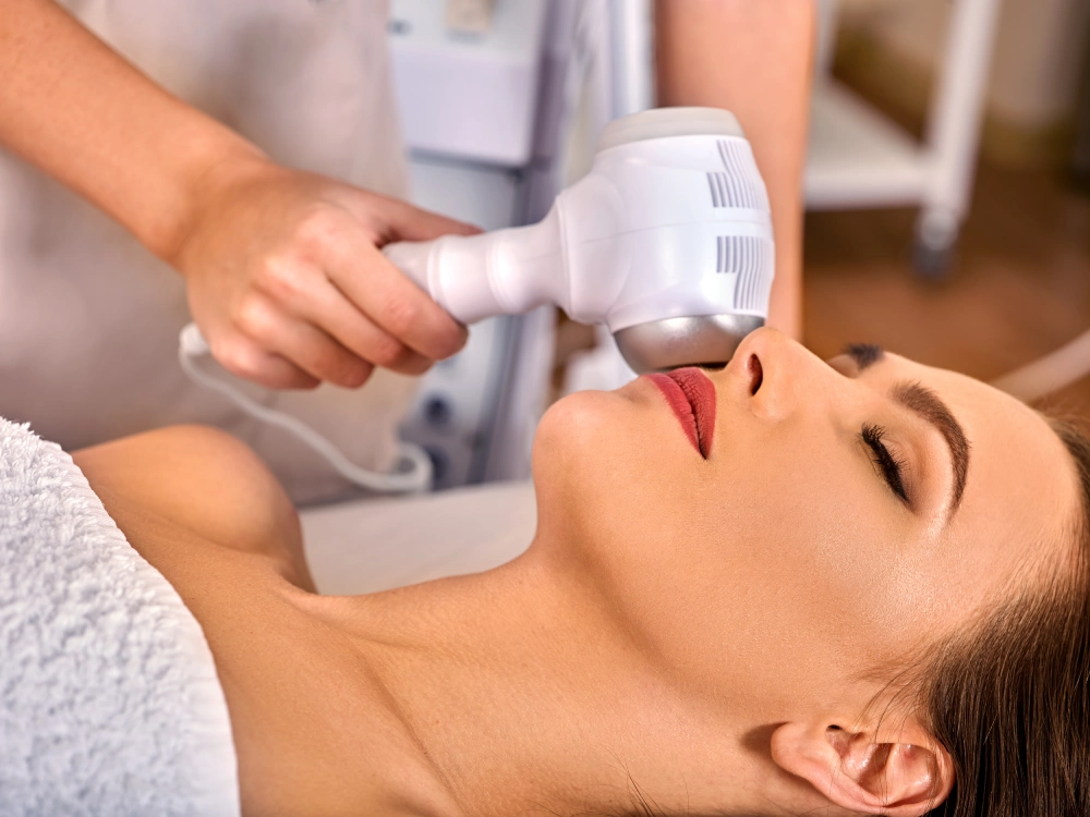 Electric Face Lifting in Greenwich, CT 1 Electric Face Lifting in Greenwich | Nicole Caroline Skin